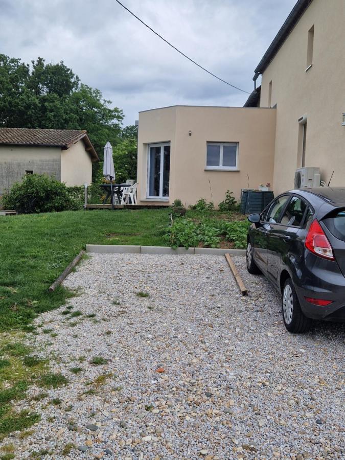 Gite Le Saint Benoit Lamillarie Экстерьер фото